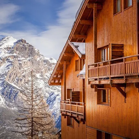 Hameau Des Ecrins By Infinimountain