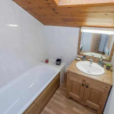 Appart hôtel Hameau Des Ecrins By Infinimountain 3*